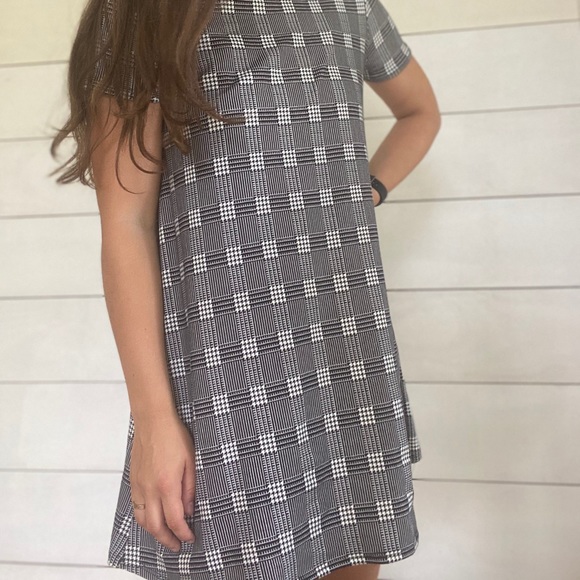 Forever 21 dress - Picture 2 of 6